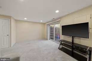 10266 Fern Pool Ct, Burke, VA 22015 - Photo 31