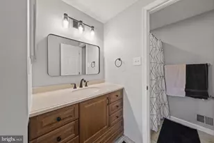 10266 Fern Pool Ct, Burke, VA 22015 - Photo 19