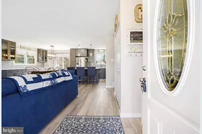 6703 Anders Terrace, Springfield, VA 22151 - Photo 3