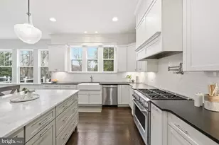 2867 Hill Rd, Vienna, VA 22181 - Photo 11