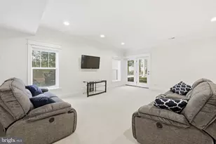 2867 Hill Rd, Vienna, VA 22181 - Photo 57