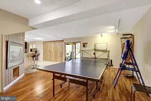 977 Redberry Ct, Great Falls, VA 22066 - Photo 27