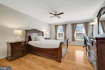 977 Redberry Court, Great Falls, VA 22066 - Photo 17