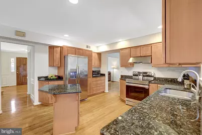 977 Redberry Court, Great Falls, VA 22066 - Photo 11