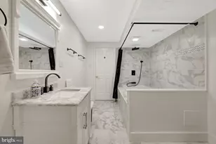 977 Redberry Ct, Great Falls, VA 22066 - Photo 33