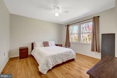 977 Redberry Court, Great Falls, VA 22066 - Photo 21