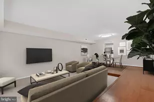 6319 Fenestra Ct, Burke, VA 22015 - Photo 9