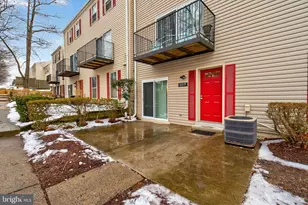 6319 Fenestra Ct, Burke, VA 22015 - Photo 5