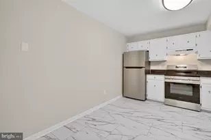 6319 Fenestra Ct, Burke, VA 22015 - Photo 19