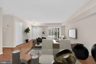 6319 Fenestra Ct, Burke, VA 22015 - Photo 17