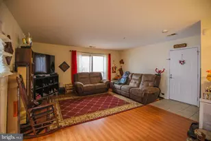 3176 Summit Square Dr, Oakton, VA 22124 - Photo 13