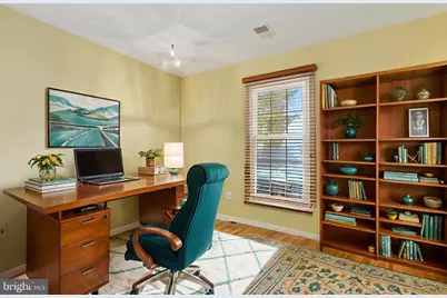 8836 Shadowlake Way, Springfield, VA 22153 - Photo 17