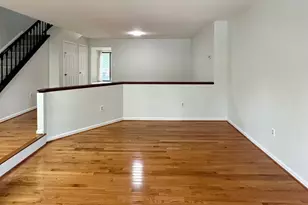 2868 Kelly Square, Vienna, VA 22181 - Photo 3