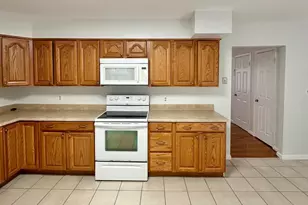 2868 Kelly Square, Vienna, VA 22181 - Photo 11