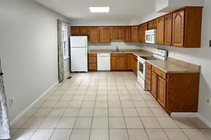 2868 Kelly Square, Vienna, VA 22181 - Photo 9