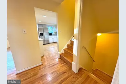 1008 Moorefield Creek Road SW, Vienna, VA 22180 - Photo 7