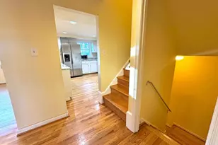 1008 Moorefield Creek Rd SW, Vienna, VA 22180 - Photo 7