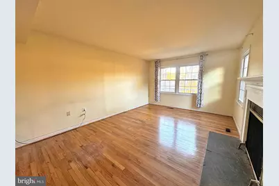 1008 Moorefield Creek Road SW, Vienna, VA 22180 - Photo 19