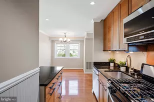 206 Park Terrace Ct SE, Vienna, VA 22180 - Photo 13