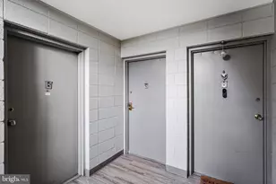 206 Park Terrace Ct SE, Vienna, VA 22180 - Photo 5