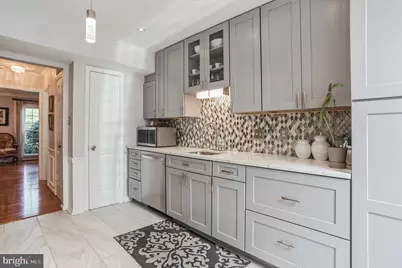 6156 Wellington Commons Drive, Alexandria, VA 22310 - Photo 9