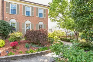 6156 Wellington Commons Dr, Alexandria, VA 22310 - Photo 1