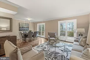 8237 Clifton Farm Ct, Alexandria, VA 22306 - Photo 11