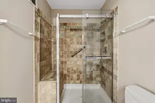 8237 Clifton Farm Ct, Alexandria, VA 22306 - Photo 23