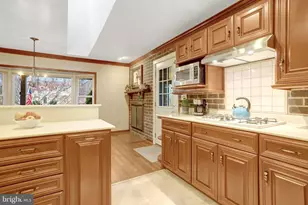 6804 Crossman St, Annandale, VA 22003 - Photo 19