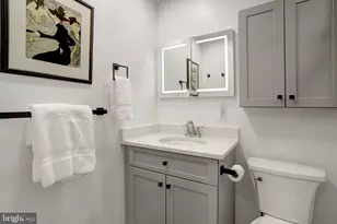 6804 Crossman St, Annandale, VA 22003 - Photo 37