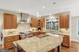 1710 Dove Point Ct, Vienna, VA 22182 - Photo 25