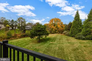 1710 Dove Point Ct, Vienna, VA 22182 - Photo 9