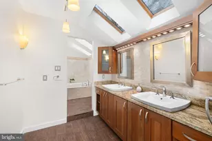 5500 Beech Ridge Dr, Fairfax, VA 22030 - Photo 33