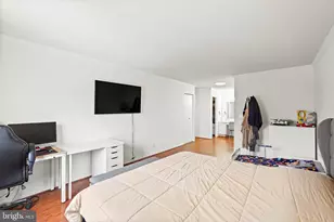 8350 Greensboro Dr, McLean, VA 22102 - Photo 21