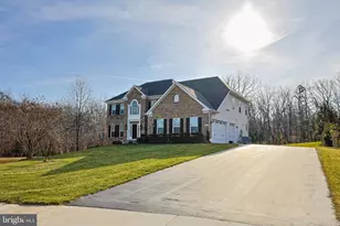 8835 Chrisanthe Ct, Fairfax Station, VA 22039 - Photo 5