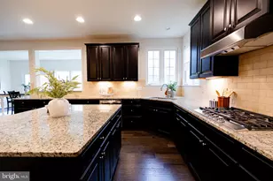 8835 Chrisanthe Ct, Fairfax Station, VA 22039 - Photo 39