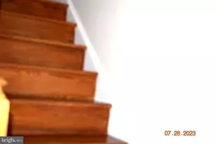 6174 Strasburg Dr, Centreville, VA 20121 - Photo 5