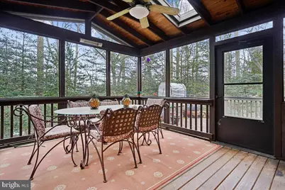 2111 Lirio Court, Reston, VA 20191 - Photo 9