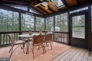 2111 Lirio Ct, Reston, VA 20191 - Photo 9