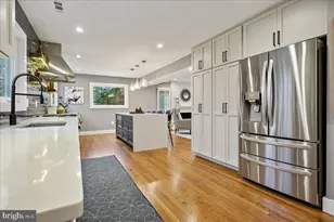 2111 Lirio Ct, Reston, VA 20191 - Photo 3