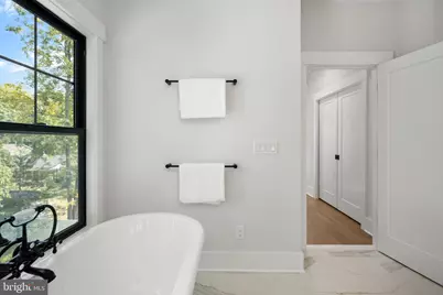 8642 McHenry Street, Vienna, VA 22180 - Photo 59