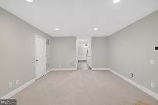 13717 Maple Sugar Ln, Herndon, VA 20171 - Photo 7