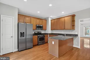 13717 Maple Sugar Ln, Herndon, VA 20171 - Photo 23