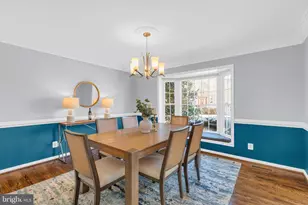 8661 Chase Glen Cir, Fairfax Station, VA 22039 - Photo 9