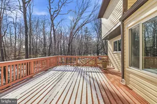 8661 Chase Glen Cir, Fairfax Station, VA 22039 - Photo 21