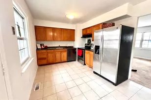 7219 Beverly Park Dr, Springfield, VA 22150 - Photo 11