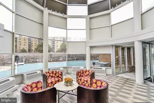 8370 Greensboro Dr, McLean, VA 22102 - Photo 23