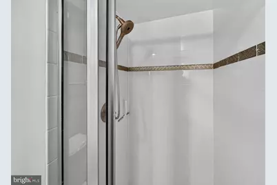 8370 Greensboro Drive #325, McLean, VA 22102 - Photo 15