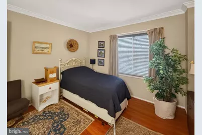 8370 Greensboro Drive #325, McLean, VA 22102 - Photo 11
