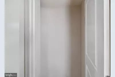 8370 Greensboro Drive #325, McLean, VA 22102 - Photo 13